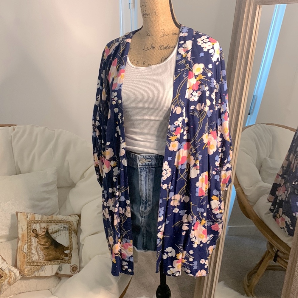 Blue flowered kimono cover